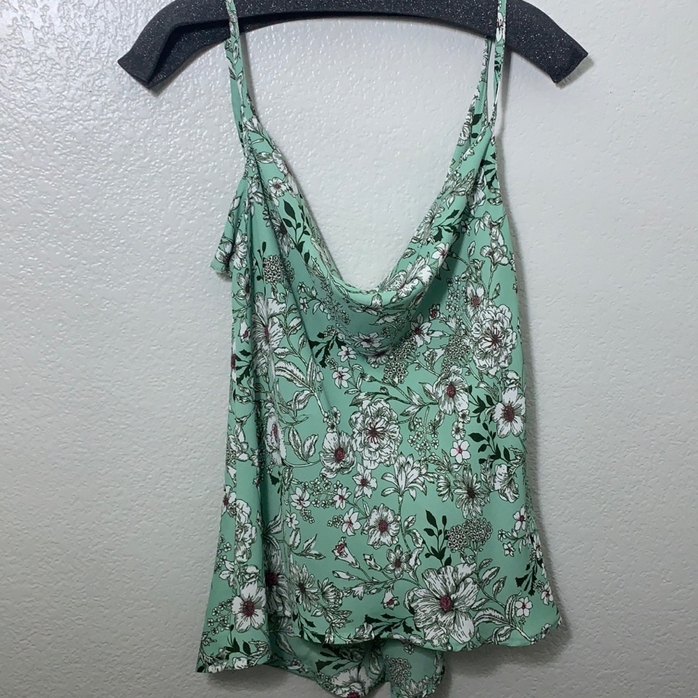 Green and white flowers tank top size M